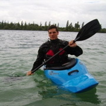 nikayakiste