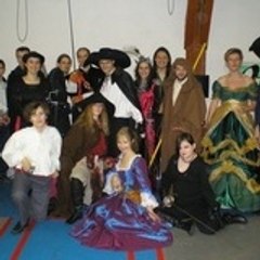 Rapières et Poings Liés