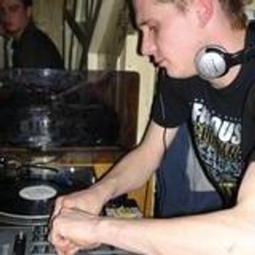 dj-toy