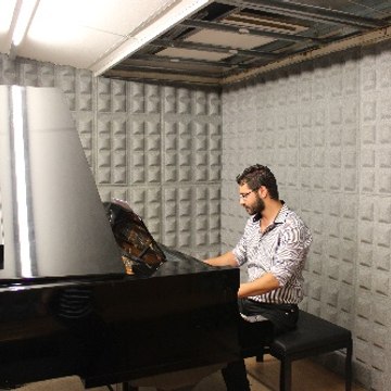 Gabriel Costa Pianist Solo