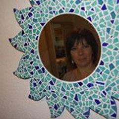 titikarine25