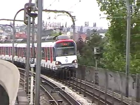 MS61 et MI2N sans arret à la gare de Neuilly Plaisance sur la ligne A du RER