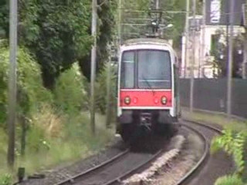 MI84 : Entre les gares de Chatou Croissy et le Vésinet Centre sur la ligne A du RER