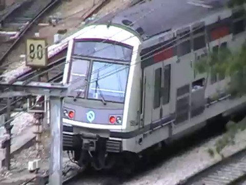 MI2N : Départ de la gare de Saint Germain en Laye sur la ligne A du RER