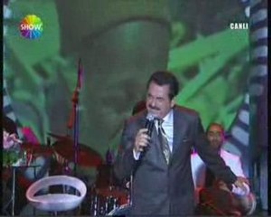 ibrahim tatlıses ayağında kundura