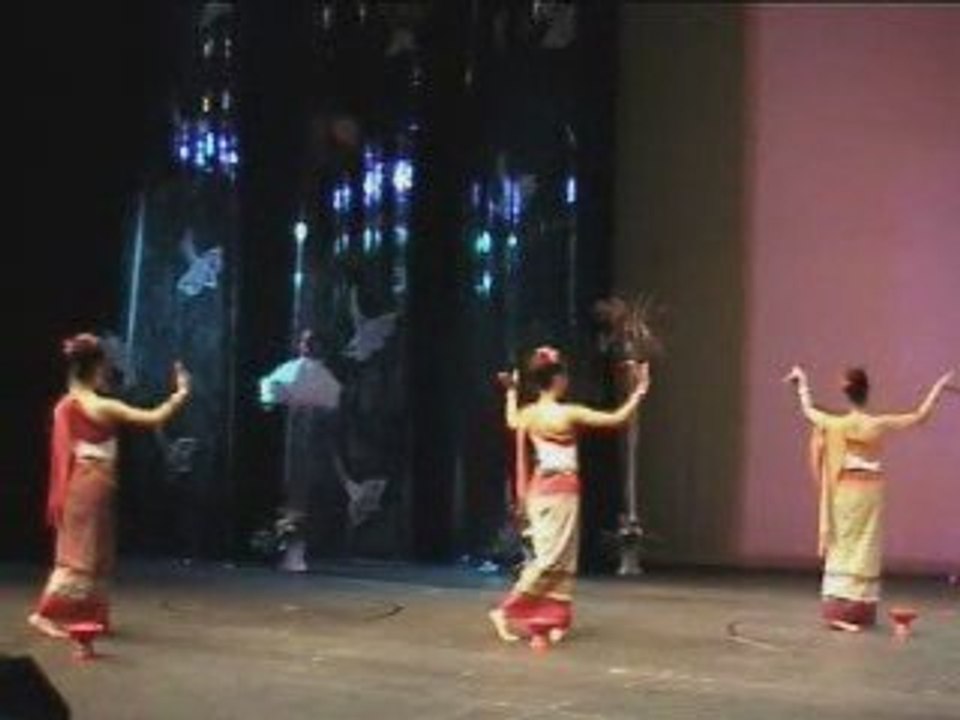 Thai Dance