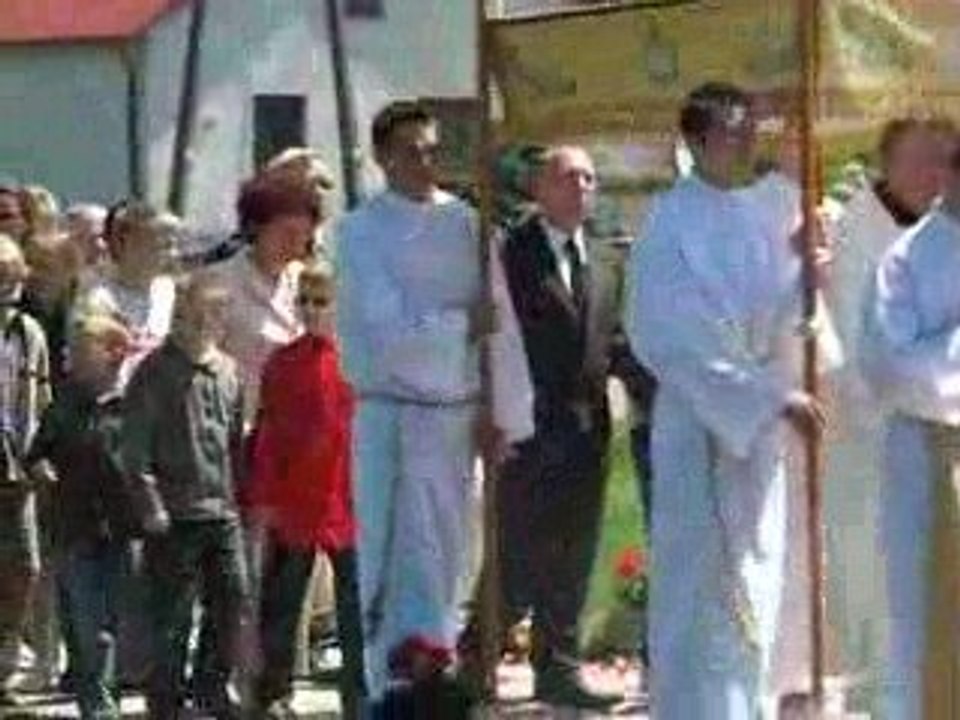 Odpust parafialny Wola Mielecka 14 czerwca 2009 cz.2 procesj