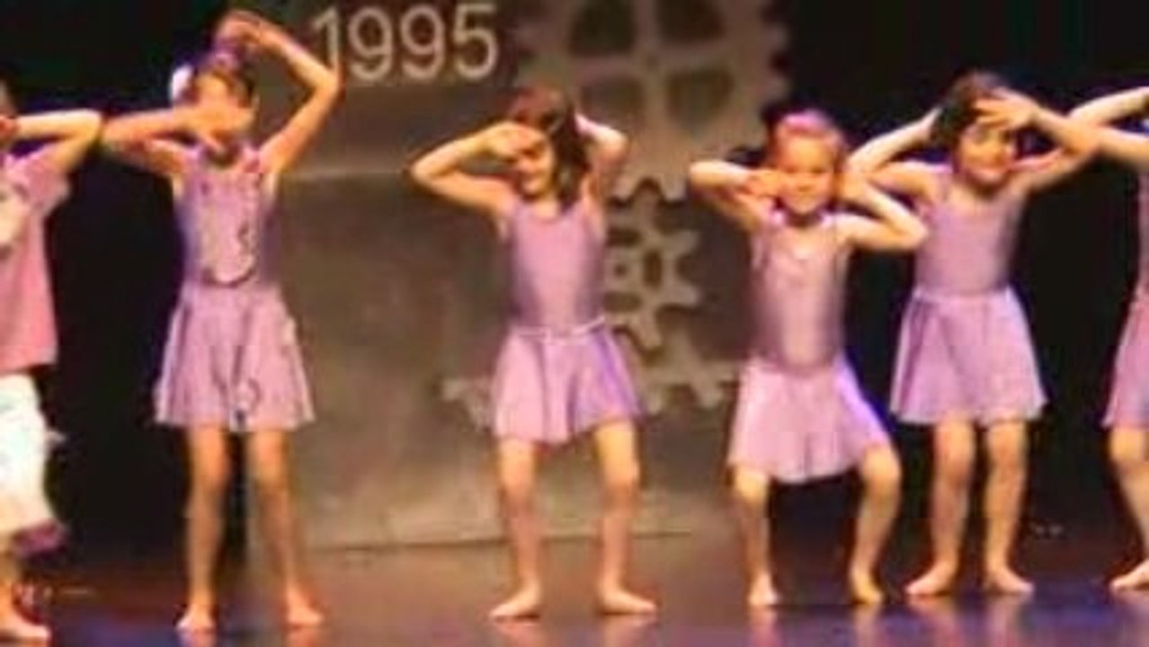 Gala danse 24 juin 2009 : Marilou dans Las Ketchup