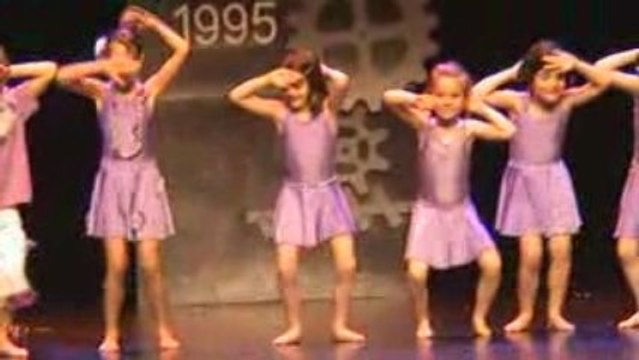 Gala danse 24 juin 2009 : Marilou dans Las Ketchup