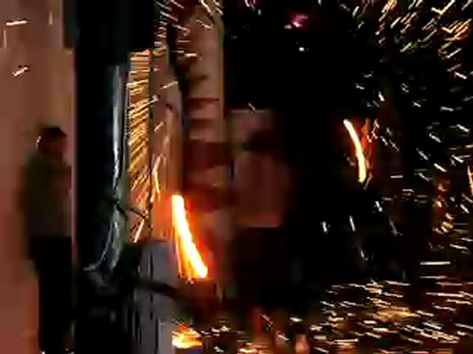 Bolas feu d'artifice by Hugo