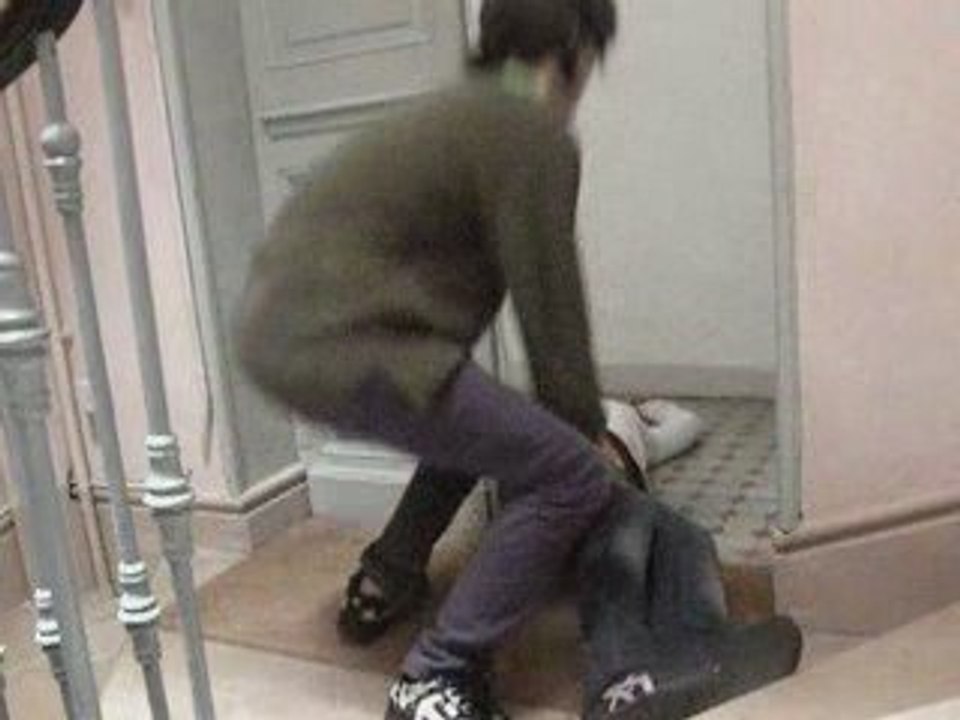 Clip 2