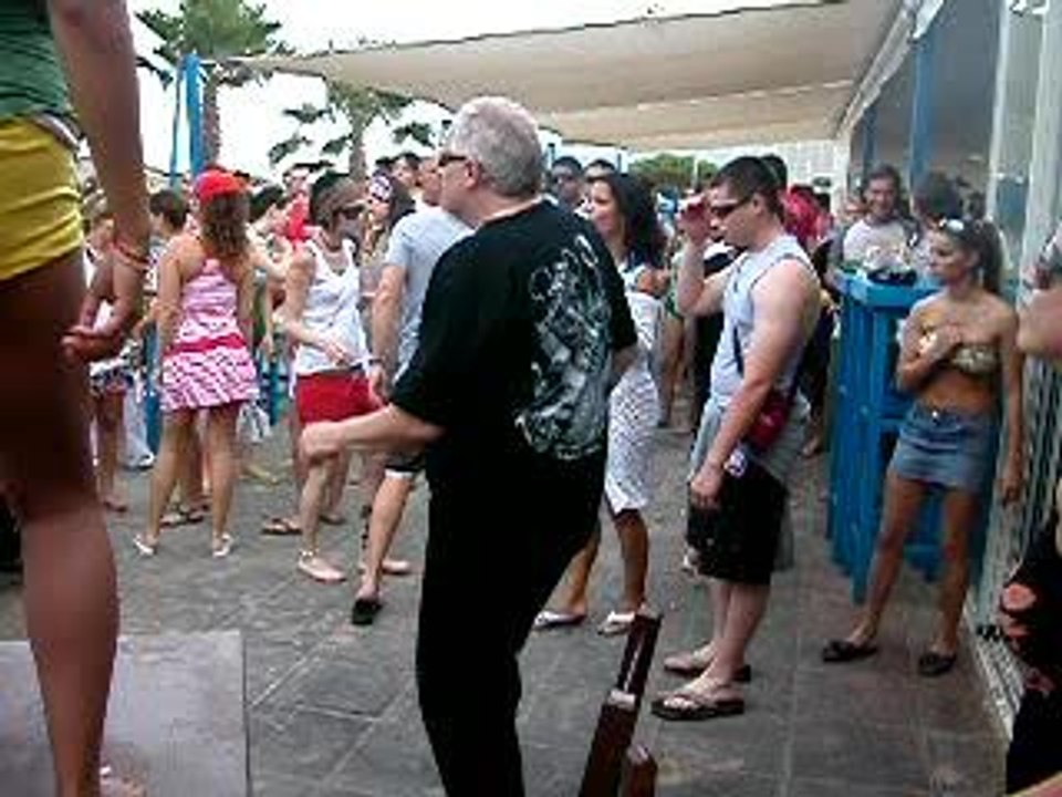 le danseur fou du Bora Bora