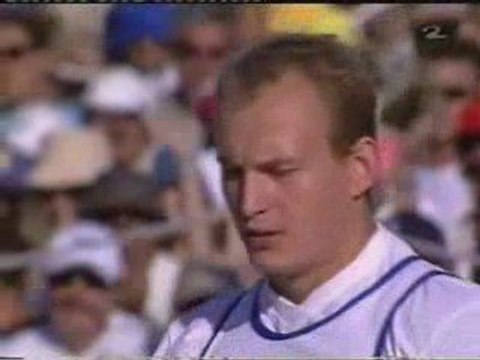 Athlé finale lancer poids homme JO Athènes 2004 partie 3