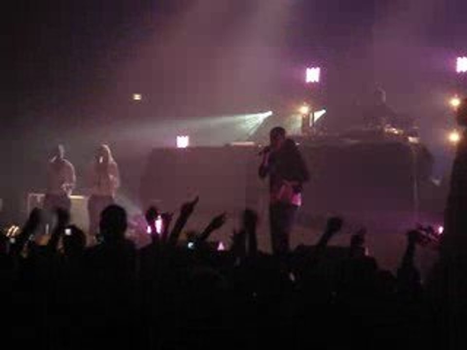 Celle qui te faut - Kenza Farah ( Elispace 19.06.09 )