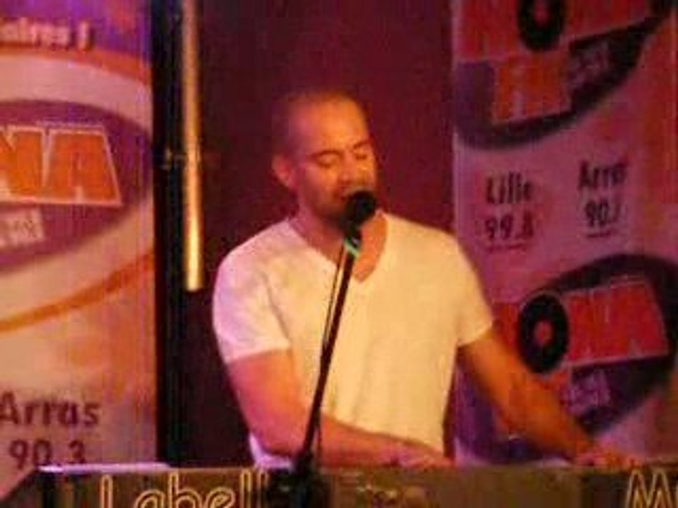 Emmanuel Moire - Sans dire un mot - Mona FM