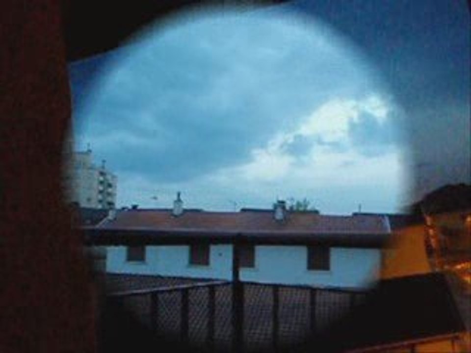 Orage à Mnt de Marsan en temps réel
