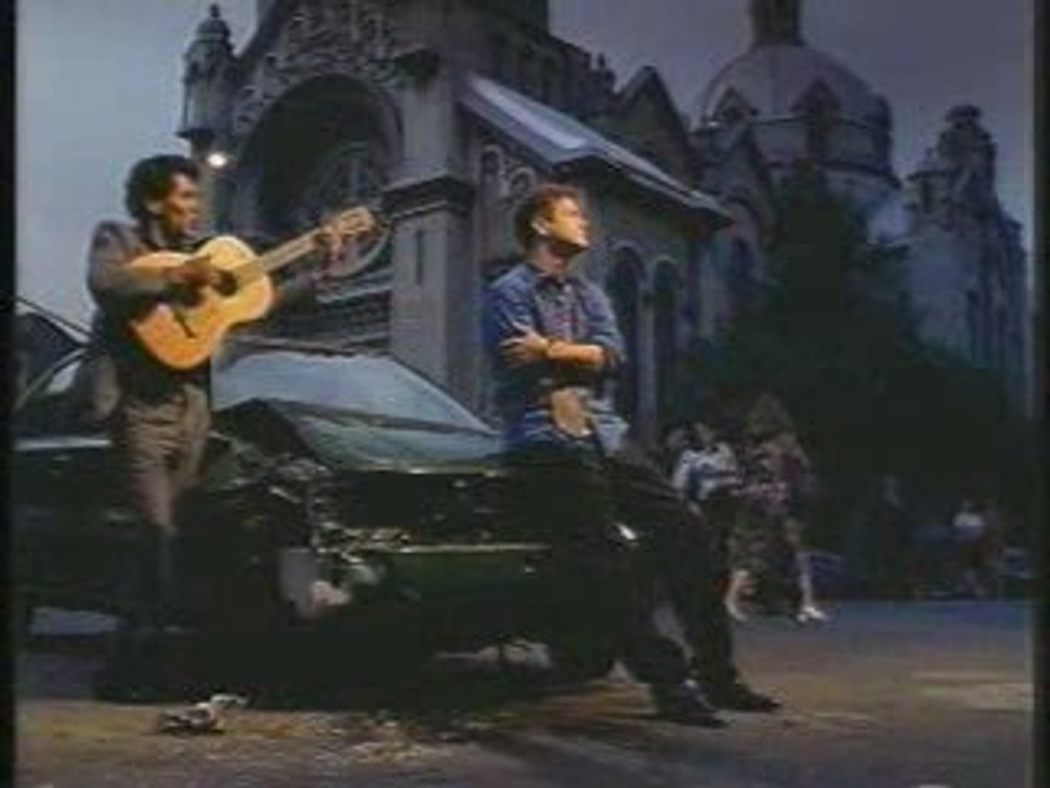 Anuncio Banca Serfin 9 (Mexico) Choque 2