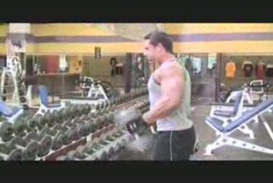 Pro Fitness Model Micah LaCerte Going Heavy on Bicep Curls