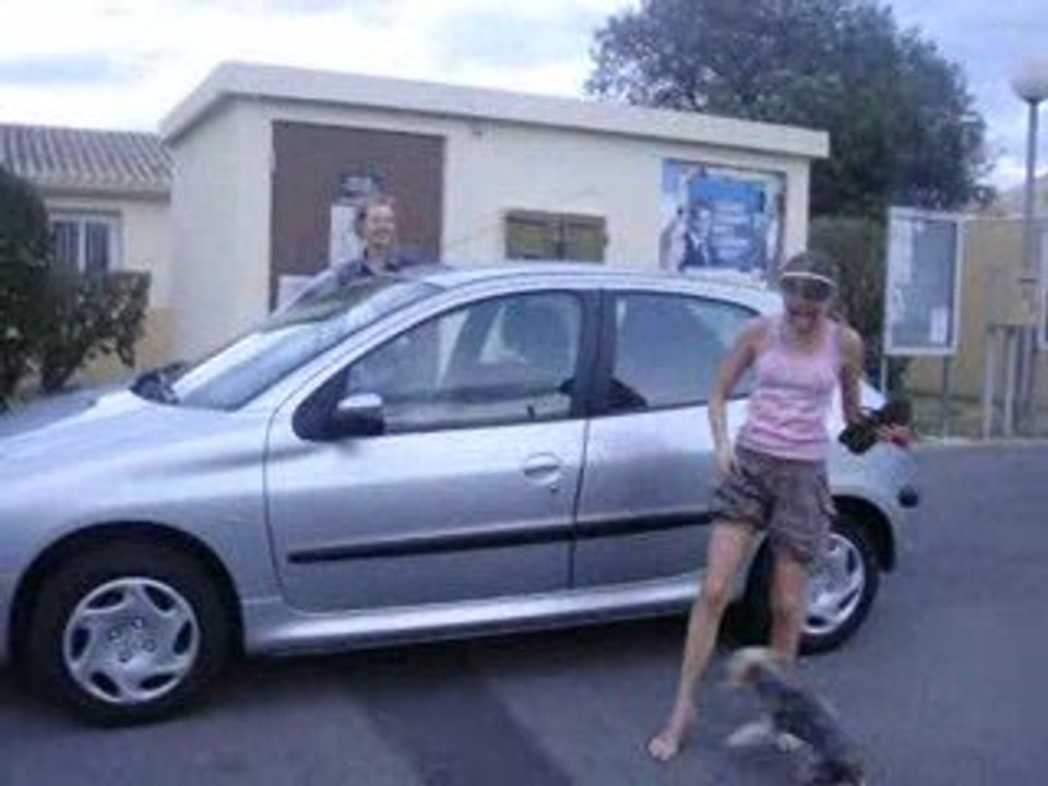 l'arrivée de Lolo en 206.... MDR