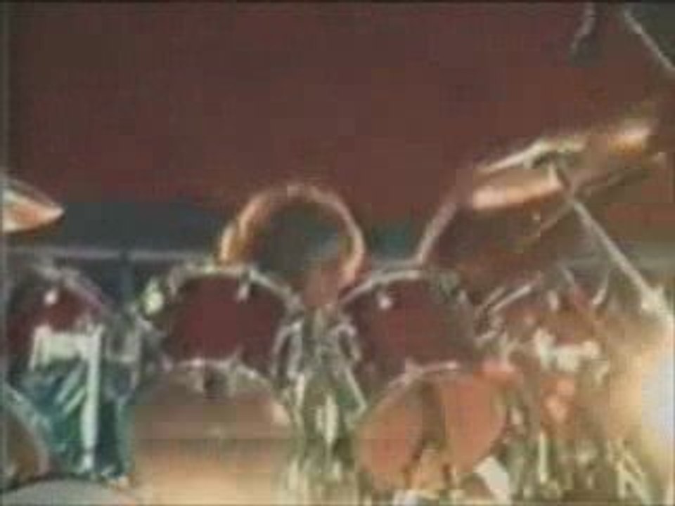 Cliff Burton - Bass Guitar Solo (anesthesia)