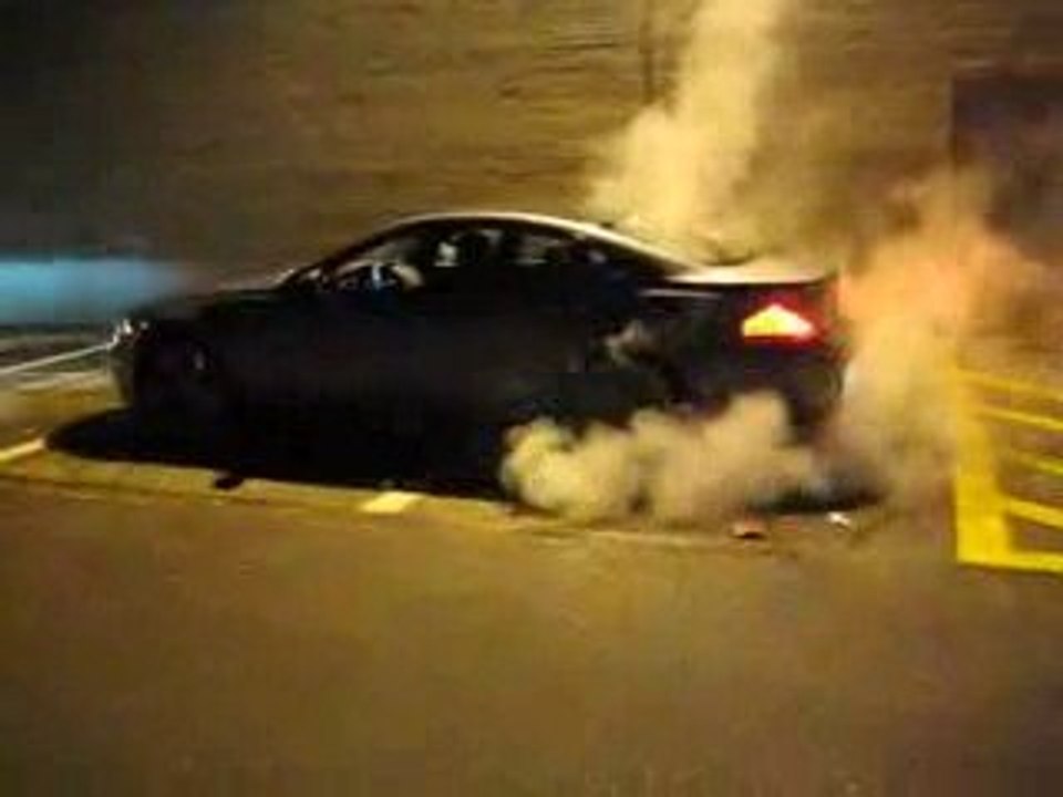 BMW M6 Burnout