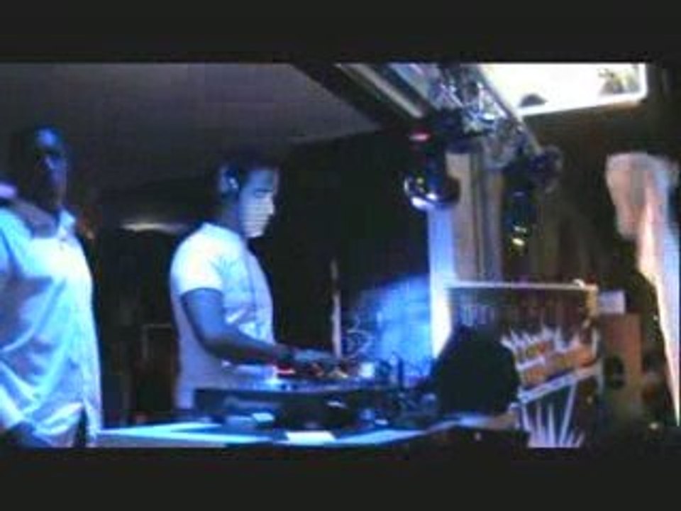 DJ Salah Live - Street Party @ Insomnia
