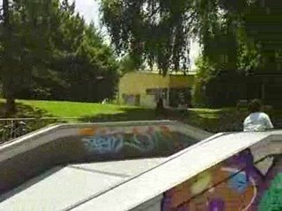 EXTRAIT SESSION SKAKE AU ROLLER-SKATE-PARC DE ROISSY EN BRIE