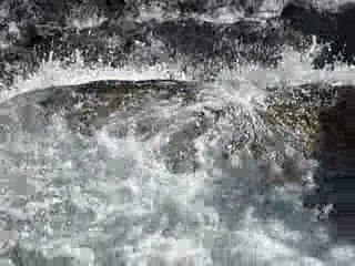 Torrent de fonte des neiges à la Madone de Fenestre (06)