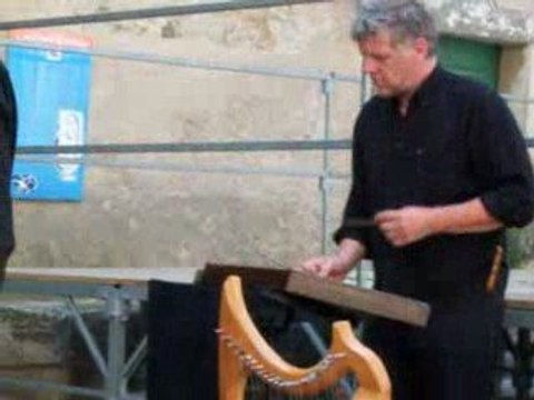 LES ADISSANES CONTEUR ET MUSICIEN