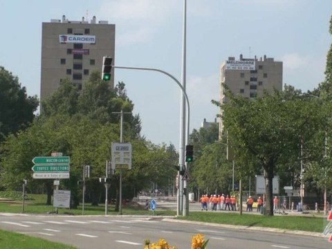 Mâcon, destruction des tours du quartier Marbé