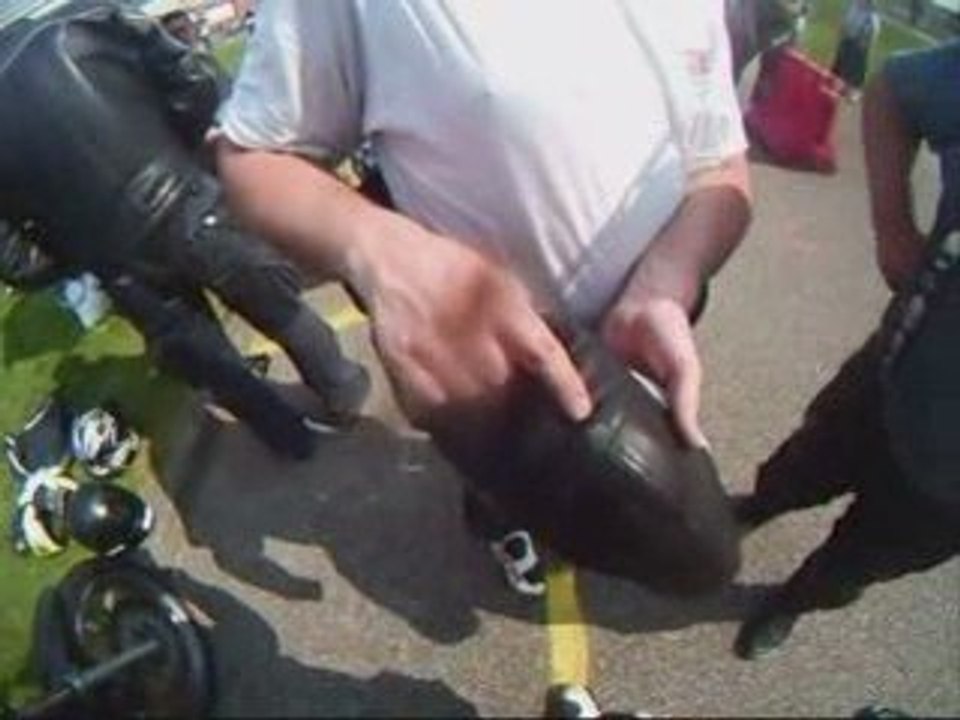 ju qui pose le coude a lezland