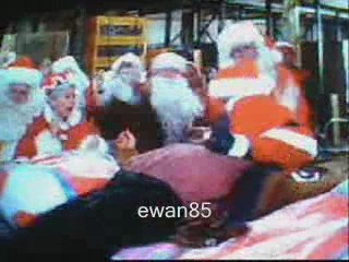 wrestlers movie cameo #3: big show in jingle all the way
