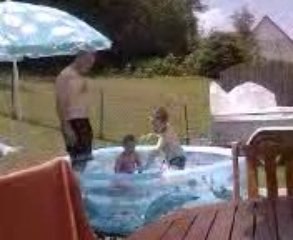 Malycia dans la piscine été 2009