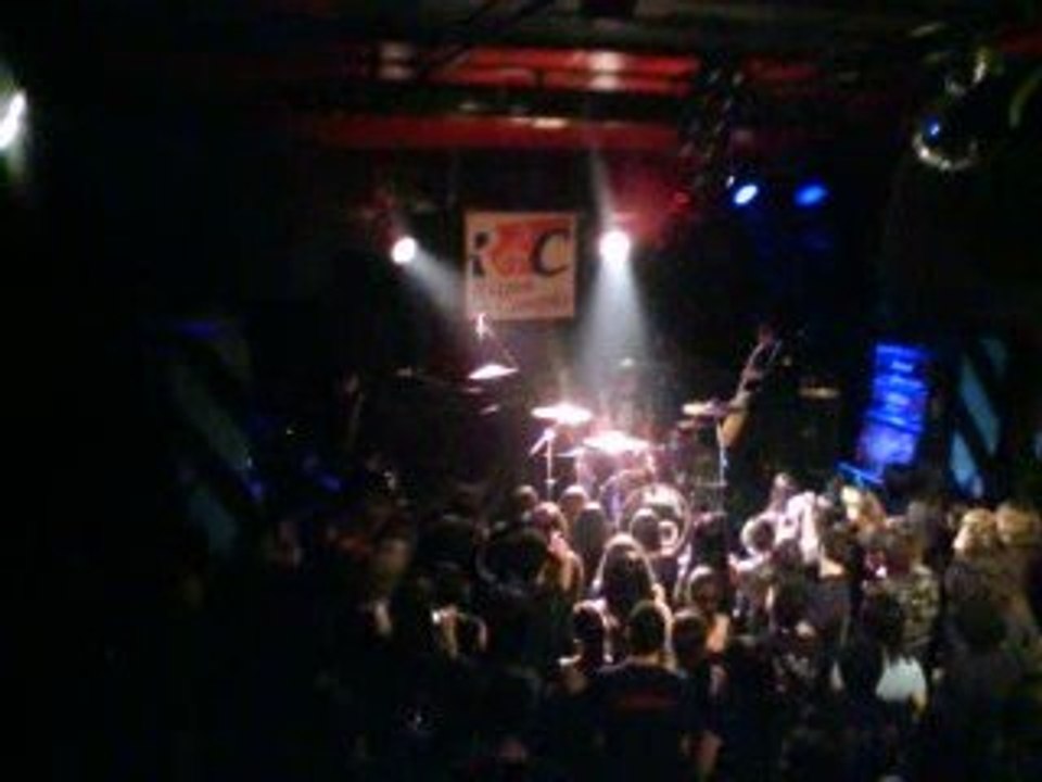 ENTER THE DOGS - LIVE RITMO Y COMPAS 2009