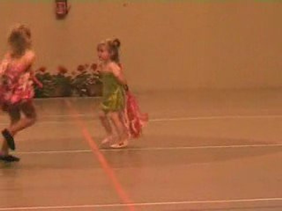 Twirling Club Meudon / Gala 2009 / Poussines