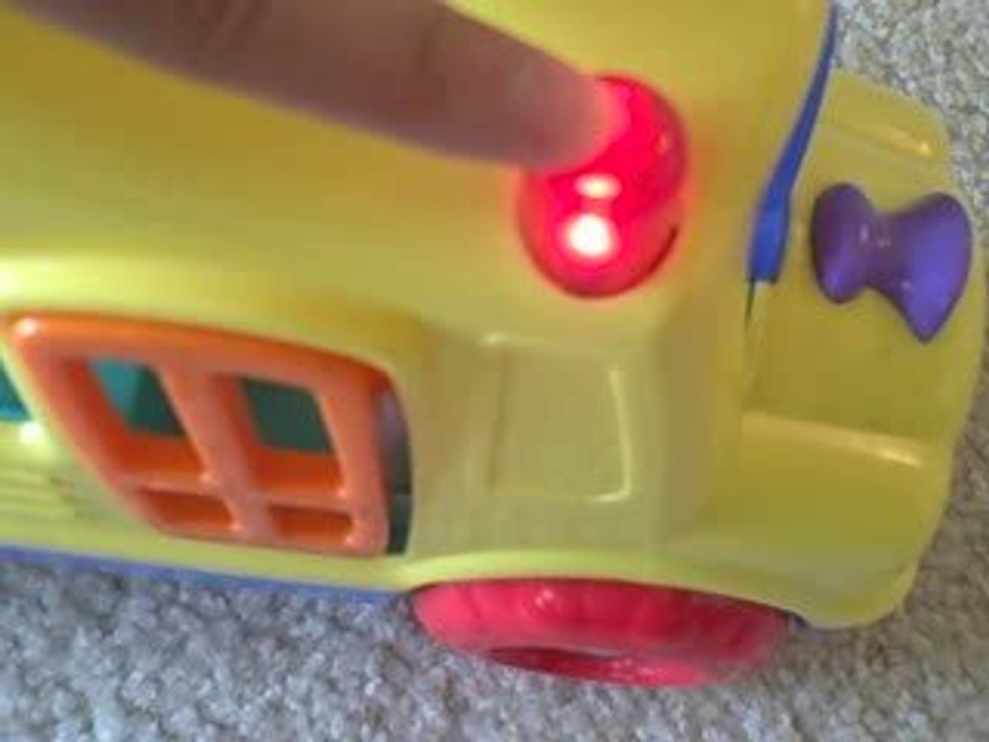 wheels on the bus music toy