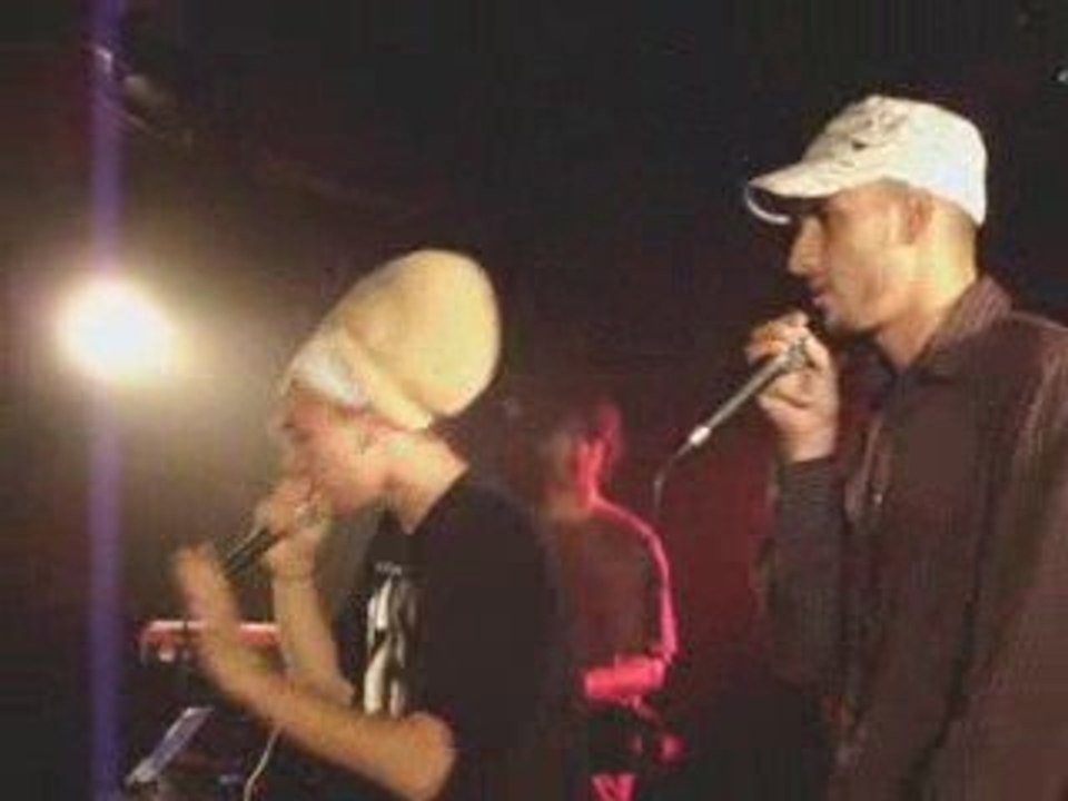 LYRICAL FIGHT [JAH MIC] (part 1) @la petite entreprise