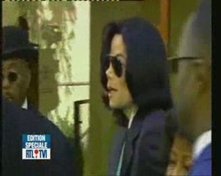 Décès de Michael Jackson retour sur une personnalité étrang