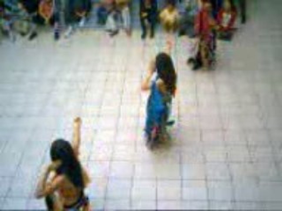 danza arabe ojos asi