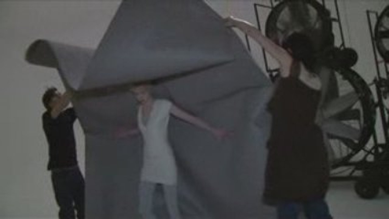 Curious Story (Bonus Making-of The Wind)