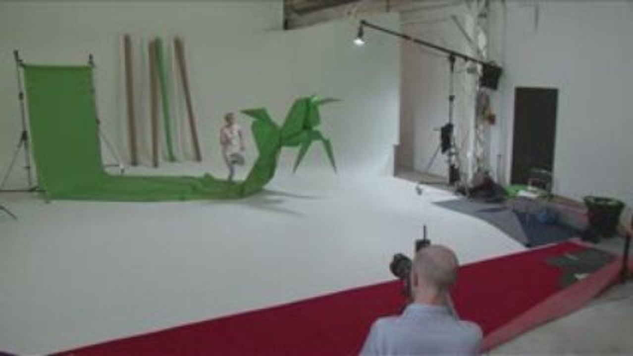 Curious Story (Bonus Making-of The Unicorn)