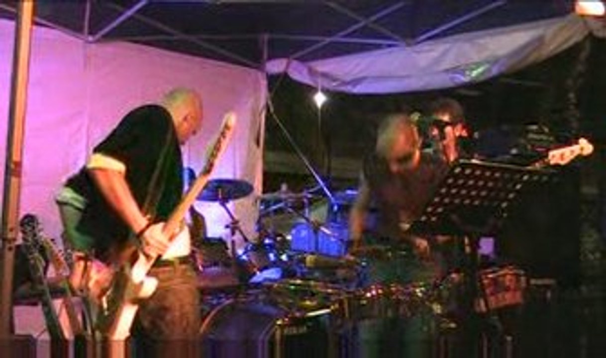 Gary Roch - Jimi Hendrix Voodoo chile - Crossfire -