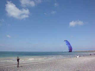alban fait du cerf volant à Dieppe