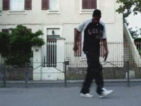 kyron c-walk - peace sign up index down