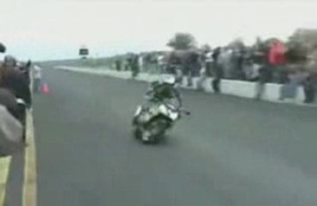 motard vs caméraman