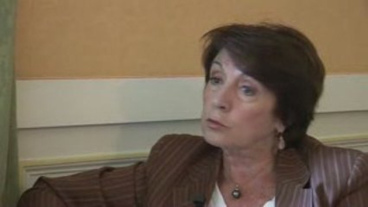 Catherine Tasca :"Un médiateur, une demande de bon sens !"