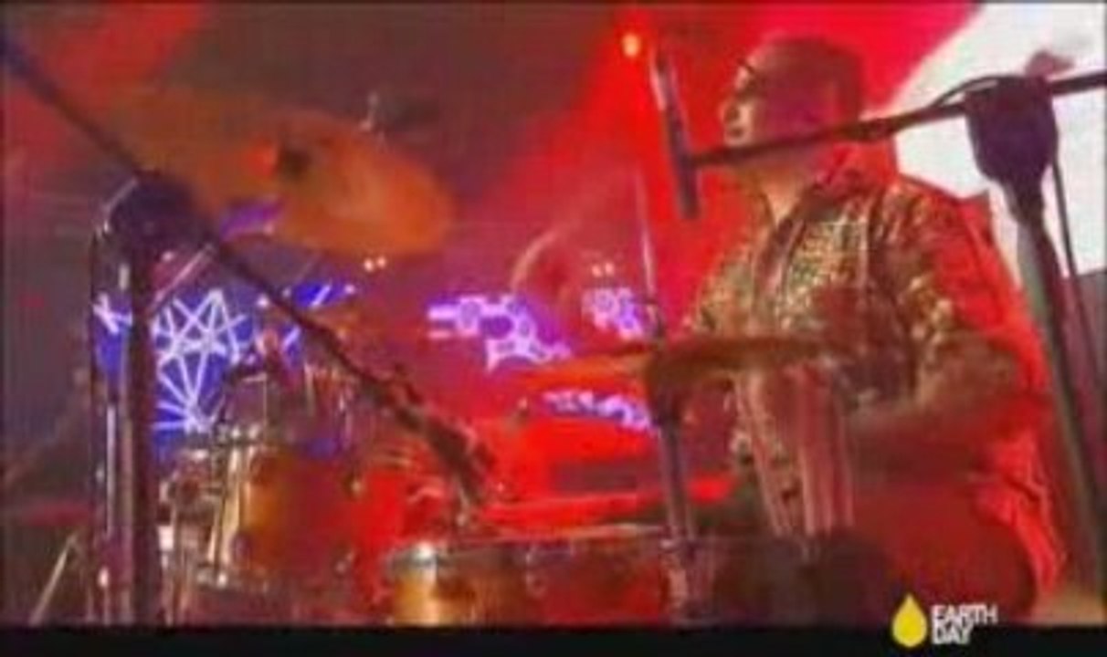 NNEKA - HEARTBEAT (Live from Rome Piazza di Populo)