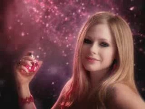 Avril Lavigne - Black Star spot