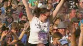 Lily Allen  Back To The Start live Glast2009