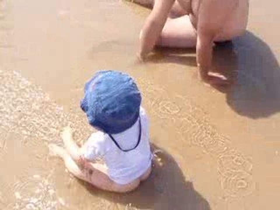 Ewen à la plage